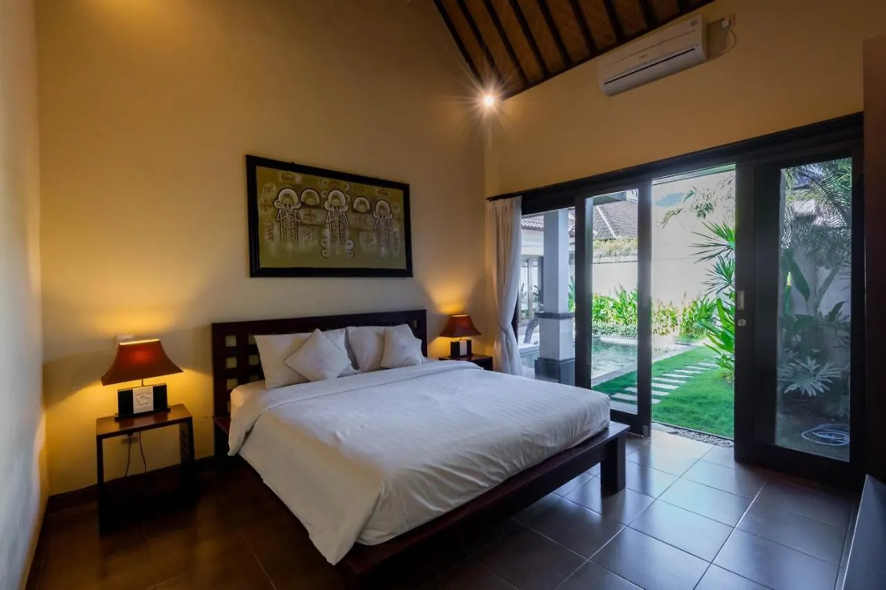 The Lavana Villa Tanjung Lima Legian 0*,  Indonezja