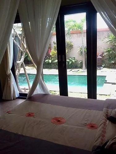 The Lavana Villa Tanjung Lima Legian